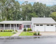 3 Indian Hill Rd, Burlington image