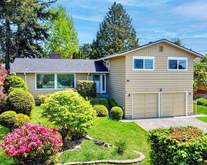 25736 S 17th Avenue, Des Moines