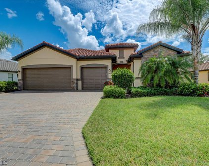 11875 White Stone  Drive, Fort Myers