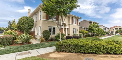 2408 Teal Ln, Alameda