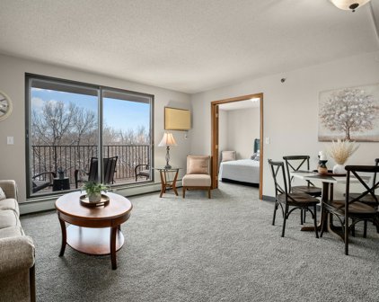 6500 Woodlake Drive Unit #606, Richfield