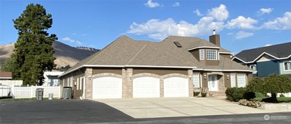 906 Poplar Avenue, Wenatchee