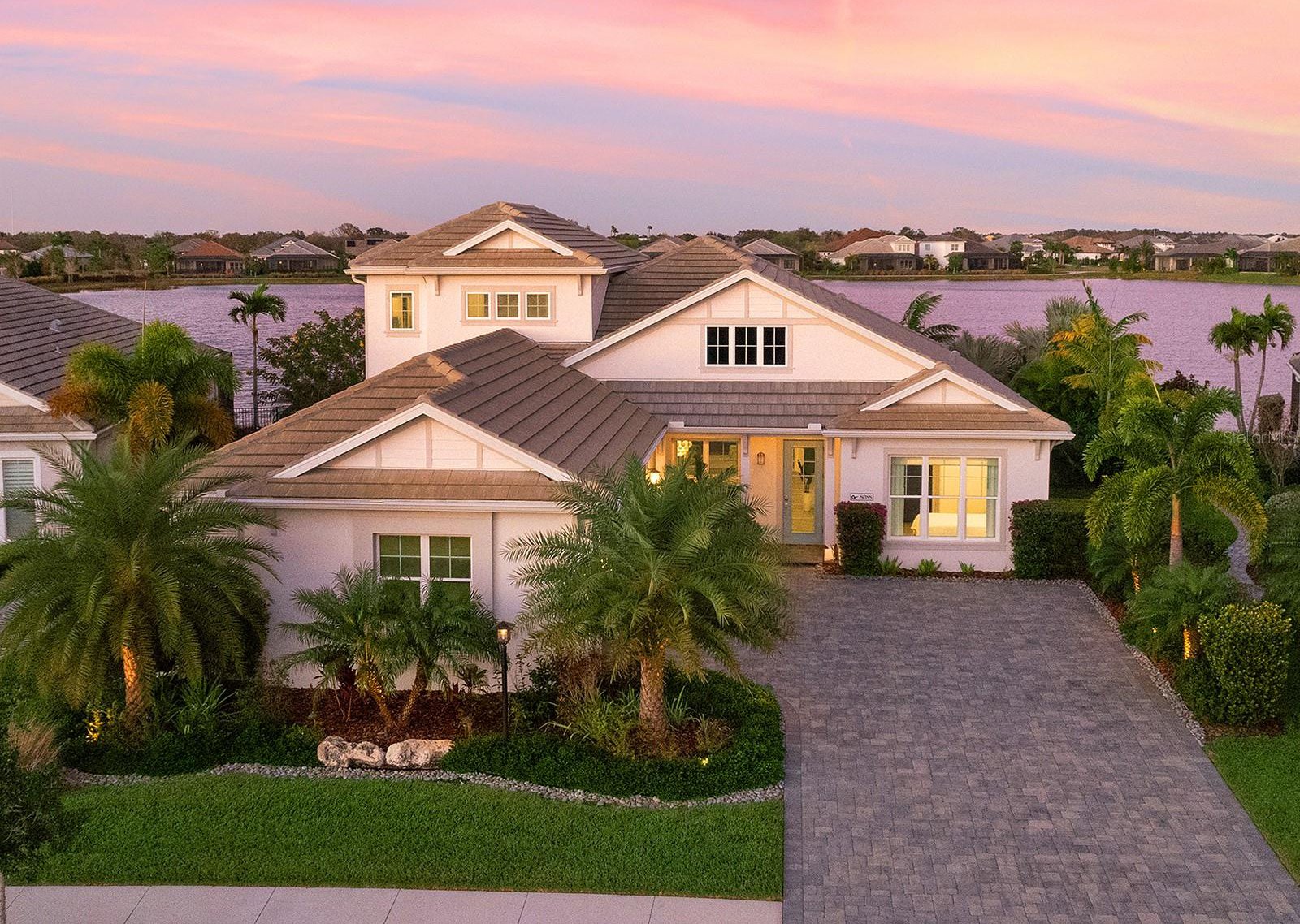 8088 Grande Shores Drive, Sarasota, 34240