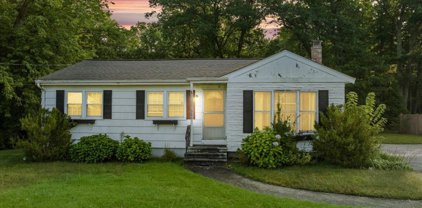 306 Bay Rd, Easton