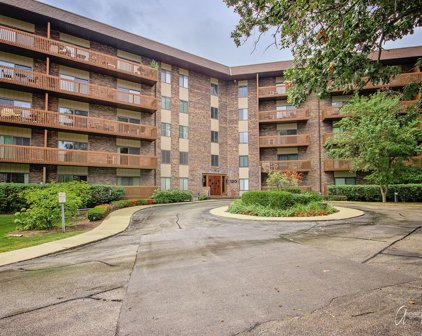 120 Lakeview Drive Unit #203, Bloomingdale