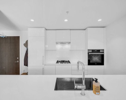 5766 Gilbert Road Unit 604, Richmond