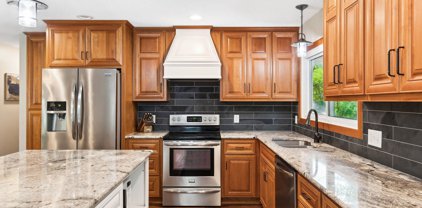 1935 Aquila Avenue N, Golden Valley
