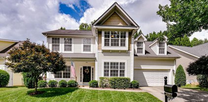 6234 Colonial Garden  Drive, Huntersville