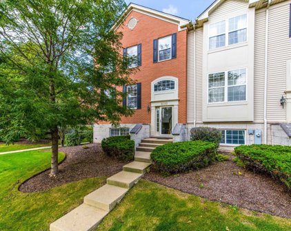 1610 Edinburgh Drive Unit #99-1, Bartlett
