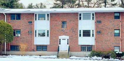 2 Town House Ln Unit 15, Acton