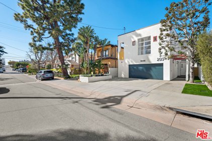 2513  Walnut Ave, Manhattan Beach