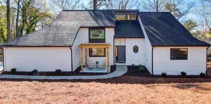 470 Fourth Fairway Drive, Roswell
