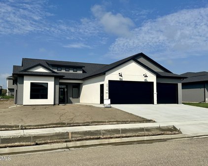3914 Herd Place, Bismarck