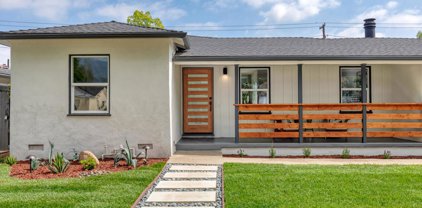 3210 Las Lunas Street, Pasadena