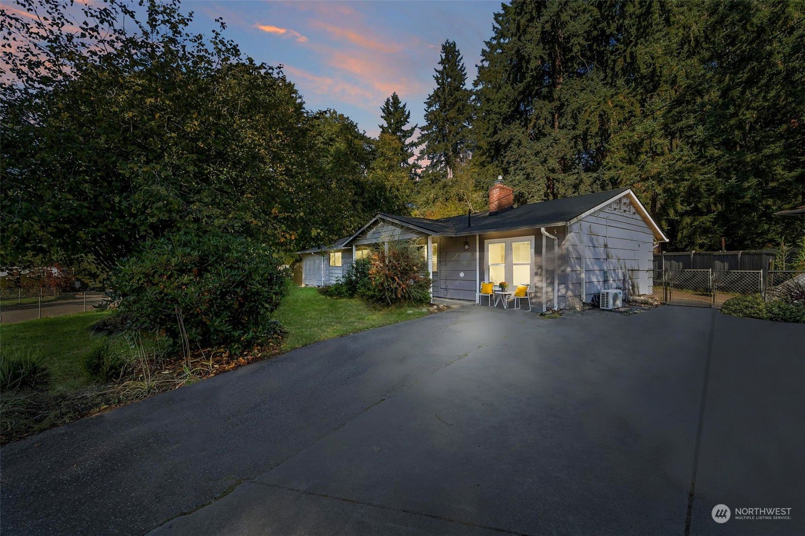 1301 212th Place SW, Lynnwood MLS 2168613 Skyline Properties, Inc