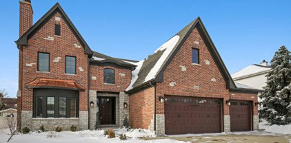 2224 N Walnut Avenue, Arlington Heights