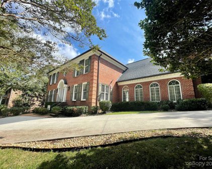 530 40th Ave Nw Drive, Hickory
