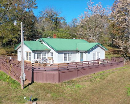 8605 Highway 412, Huntsville