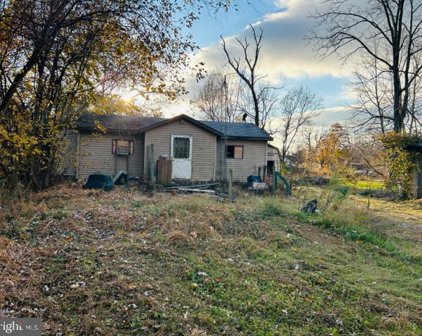 304 Grahams Woods Rd, Newville