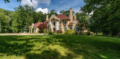 1040 Lake Dr, Daniels
