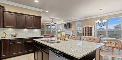 1708 Crestwood Hills Lane, Cave Springs