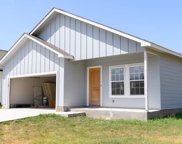 511 Moore, Gonzales image