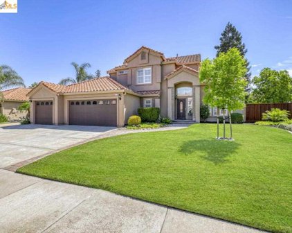 1180 Outrigger Circle, Brentwood