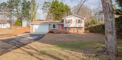 685 Mable Lake Road, Cumming