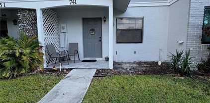 741 Nw 105th Ter, Pembroke Pines