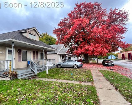 8460 STUDEBAKER, Warren