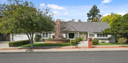 10407 Laramie Avenue, Chatsworth