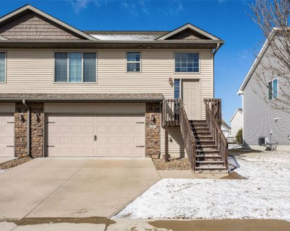 157 N Park Ridge  Road, North Liberty
