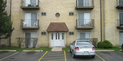 2423 Crystal Lane Unit #2A, Arlington Heights