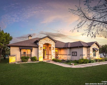 2614 Lions Den, New Braunfels