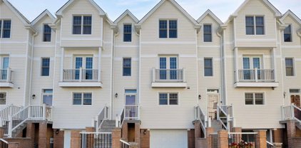 168-28 Powells Cove Boulevard Unit #12, Whitestone