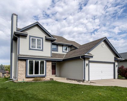 2455 Fox River Parkway, Waukesha