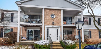 979 Golf Course Road Unit #3, Crystal Lake