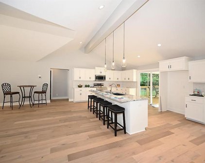 9305 NW 79th Street, Weatherby Lake
