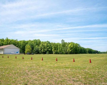 6836 W Weaver Road, Shelby Twp