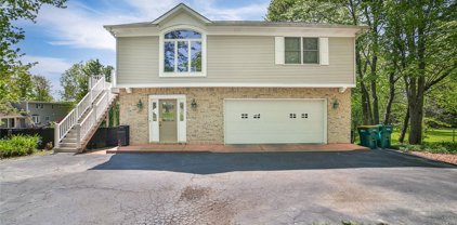 7298 Woodland  Drive, Boston-142600