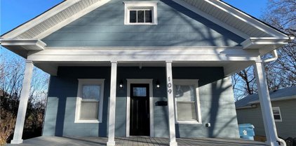 109 S Willow Avenue, Independence