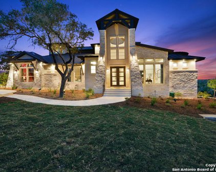 5732 Heidrich Ct, New Braunfels