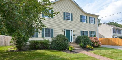 17 Stacey St, Natick