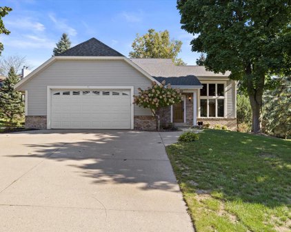 1080 Pioneer Trail, Brookfield