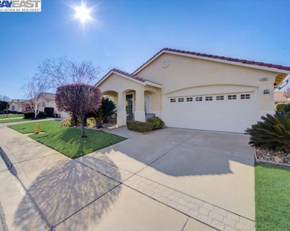 1305 Pearl Way, Brentwood