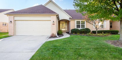 43300 CREEK, Clinton Twp