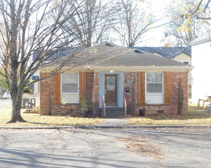 142 N Trigg Ave, Gallatin