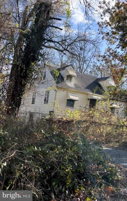 18505 Triangle St, Triangle