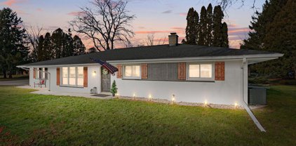 500 Heidel Road, Mequon
