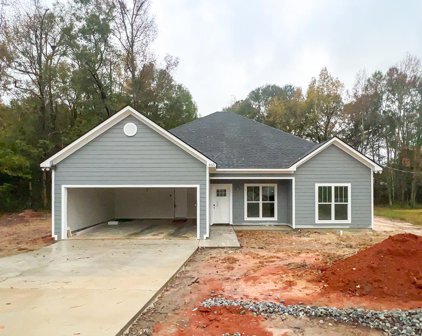 405 Lee Road 0562, Smiths Station